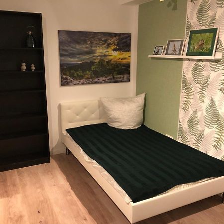 Großzügige Wohnung in Messenähe, Feenzian UG Friedrichshafen Exterior foto