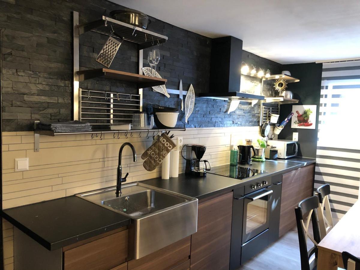 Großzügige Wohnung in Messenähe, Feenzian UG Friedrichshafen Exterior foto