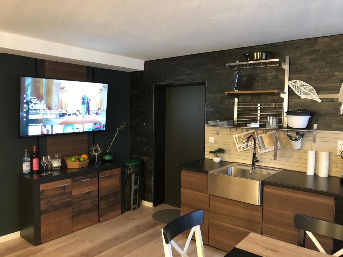 Großzügige Wohnung in Messenähe, Feenzian UG Friedrichshafen Exterior foto