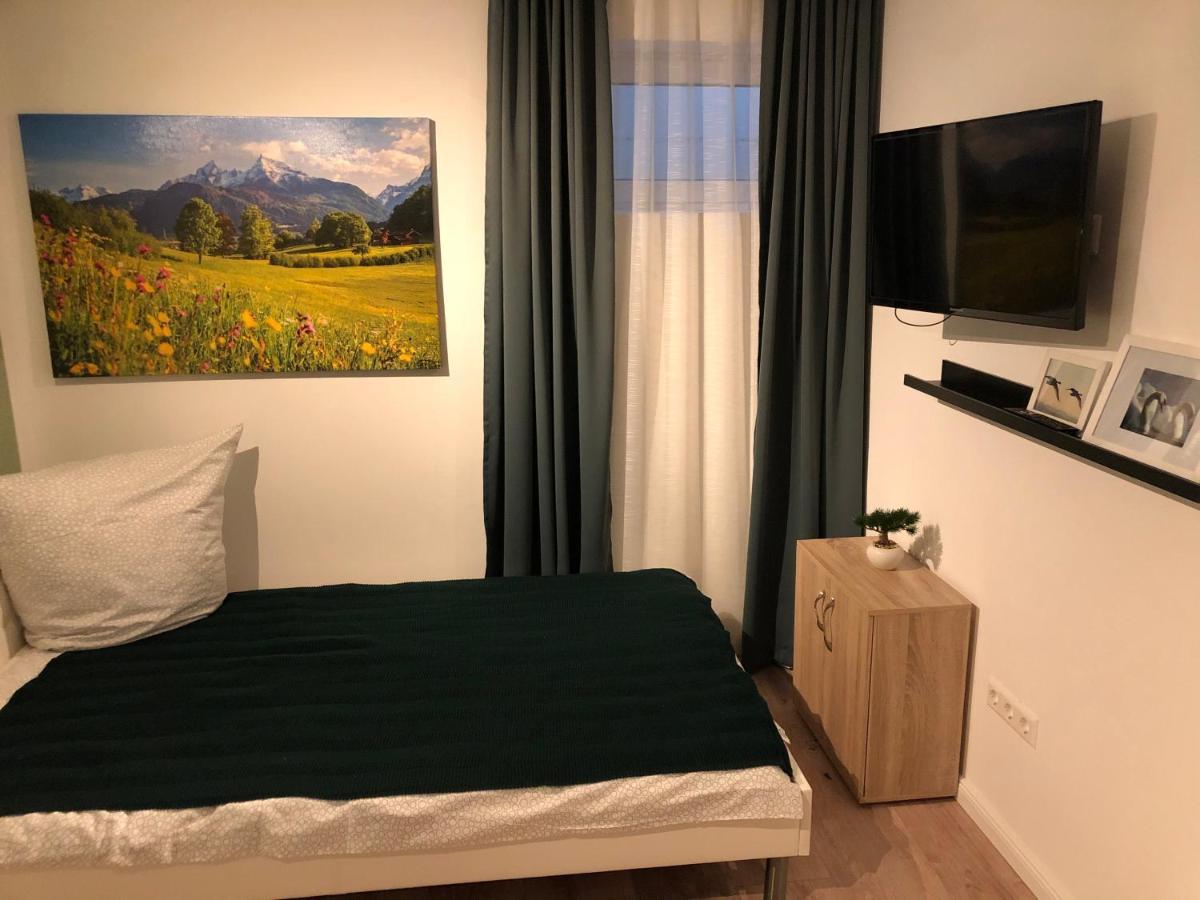 Großzügige Wohnung in Messenähe, Feenzian UG Friedrichshafen Exterior foto